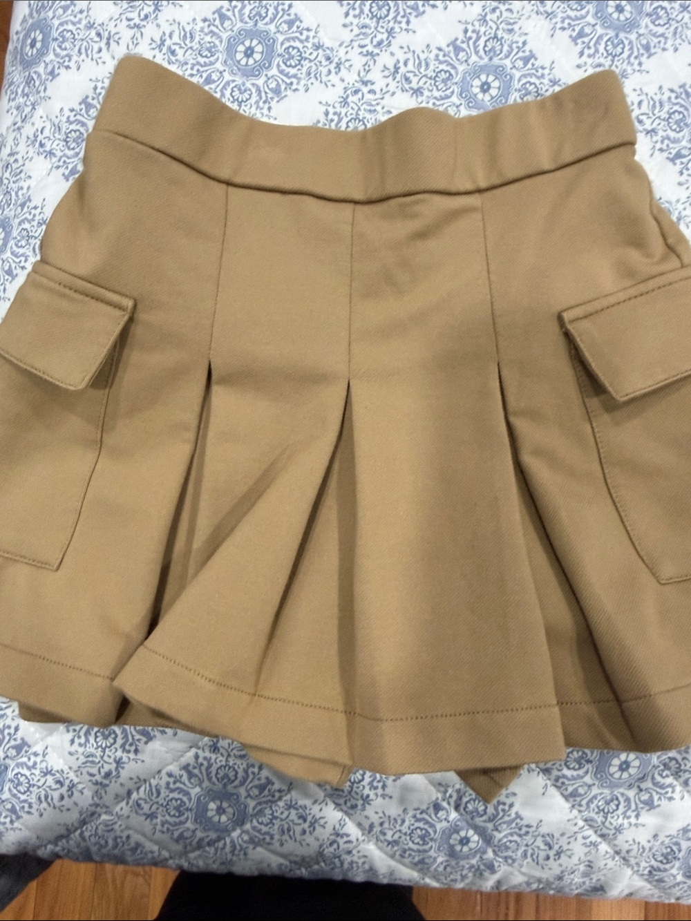 Zara Tan Pleated Cargo Shorts